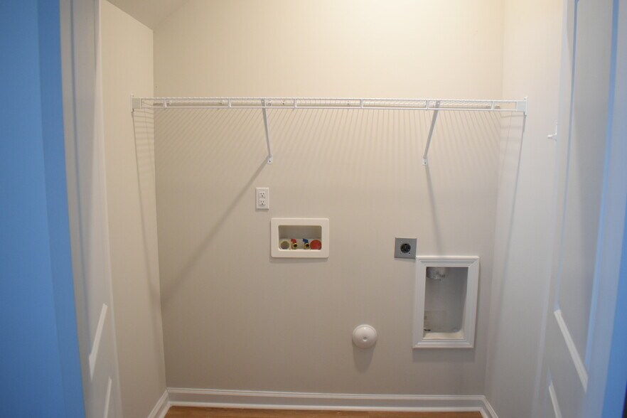 Building Photo - 1070 Clapboard Ln