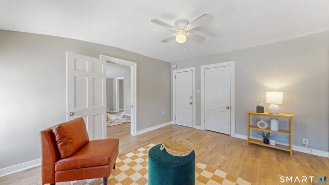 Building Photo - 24 Madison St