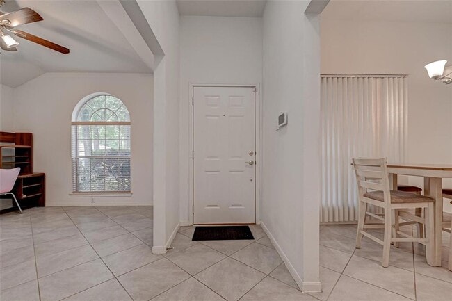 Building Photo - 2911 Killdeer Ln