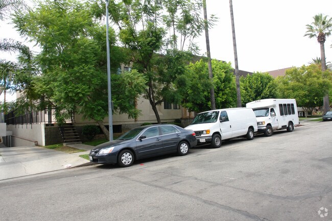 321 North Cedar St - ced321