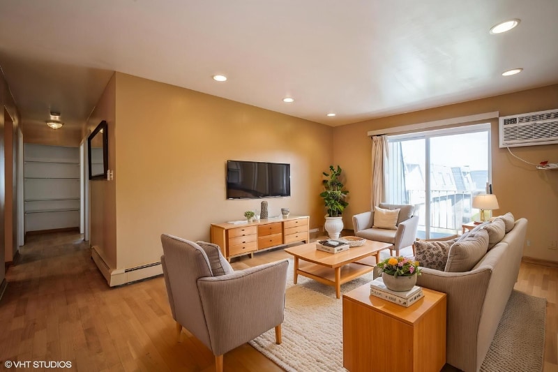 Building Photo - 974 Crabapple Dr