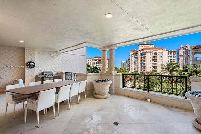 Building Photo - 7454 Fisher Island Dr