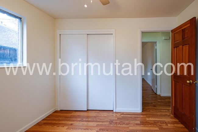 Building Photo - 3953-3955 Alberly Way