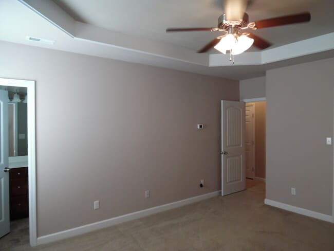 Building Photo - 3 BR 2 BA Highlands at Queen Creek home!