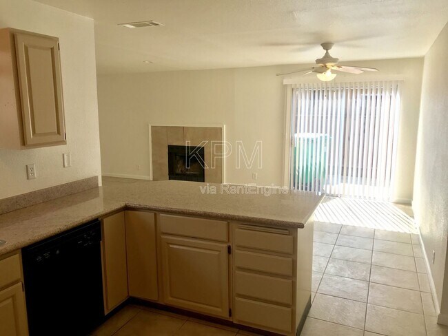 Building Photo - 7409 Village Green Dr