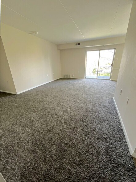 Interior Photo - Lindenwood Apartments