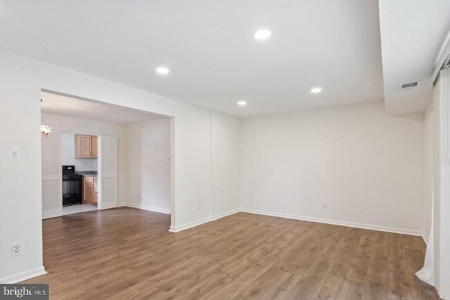 Building Photo - 11606 Vantage Hill Rd