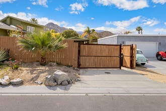 Building Photo - 38501 Bel Air Dr