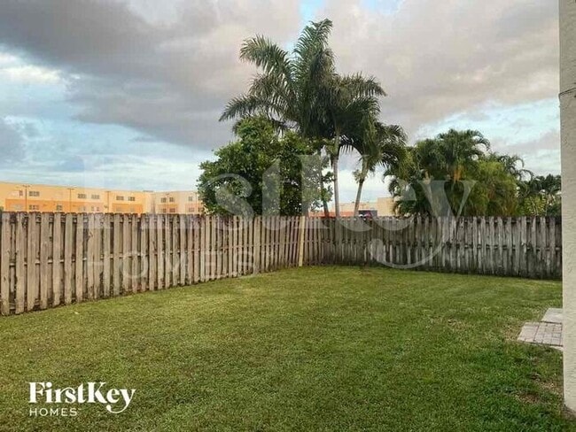 Building Photo - 14123 SW 158th Ct