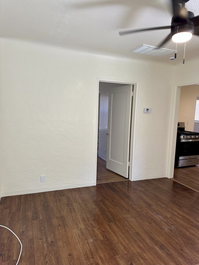 Building Photo - 1154 F St