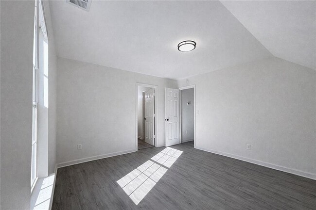 Building Photo - 2259 Sisk St NW