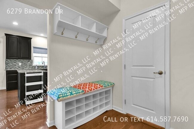 Building Photo - 6279 Brandon Dr