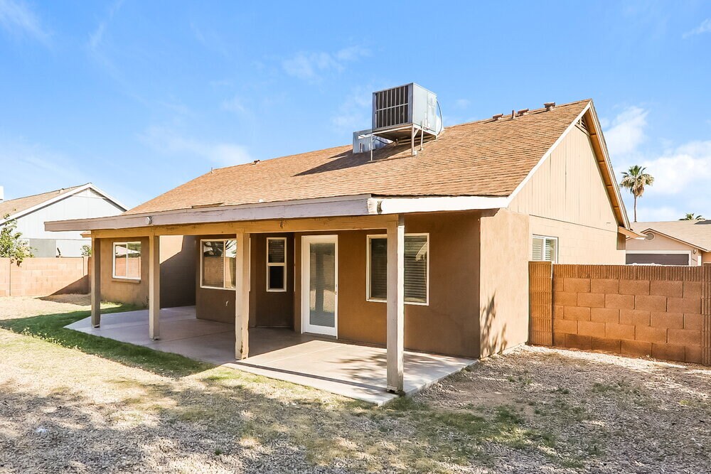 Building Photo - 10801 W Wagon Wheel Dr