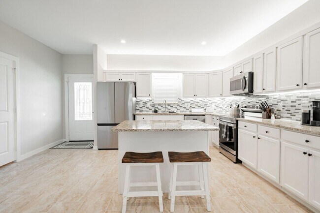 Building Photo - Available