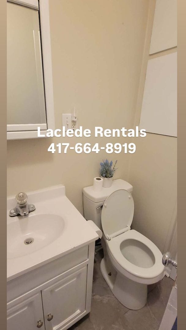 Building Photo - 3 BEDROOM 1 BATHROOM HOUSE FOR RENT