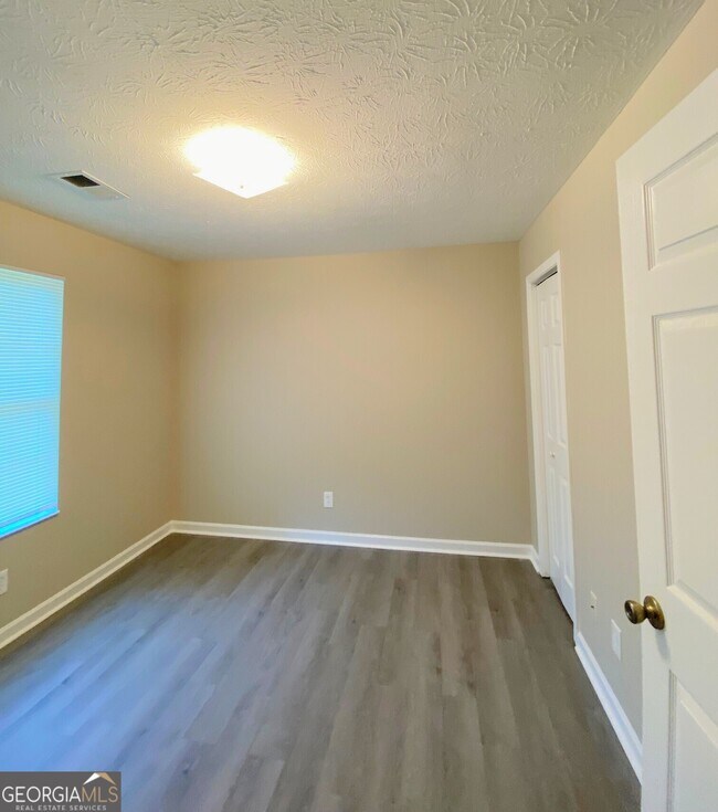 Building Photo - 191 Harvell Dr