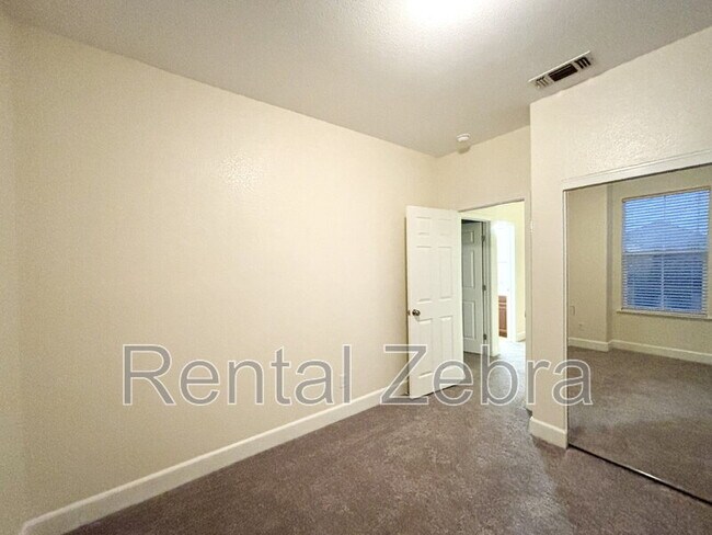 Building Photo - 480 Tolman Way