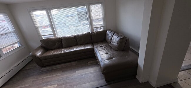 Building Photo - Stunning 3 Bedroom House for Rent in Neptune!