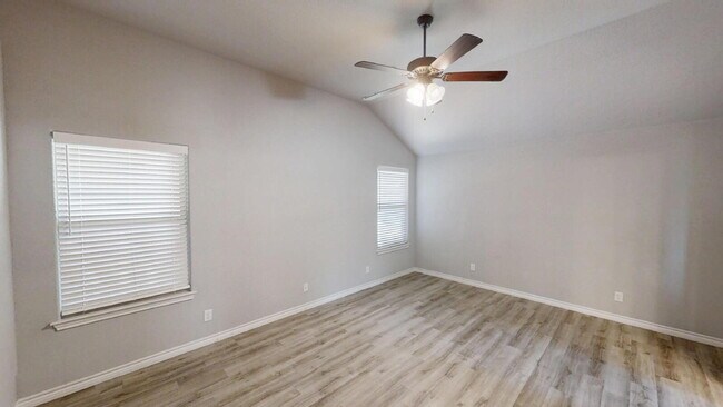 Building Photo - 904 Clanton Cove