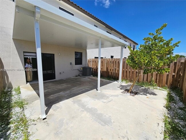 Building Photo - 11816 SW 247th Ter