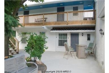 Building Photo - 13703 Main St