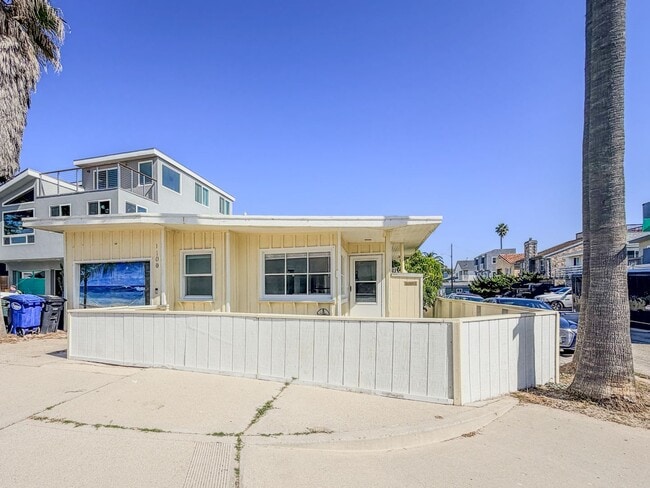 Building Photo - 2 Bed 1 Bath Beach House | Inboard | Silve...