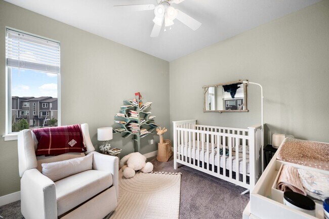 Building Photo - Spacious 5BD, 4.5BA Denver Home with Finis...