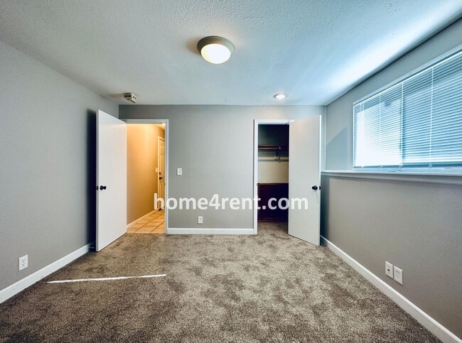 Building Photo - Updated Kitchen, Composite Deck and Refrig...
