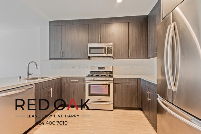 Building Photo - Gorgeous One Bedroom with Stainless Steel ...