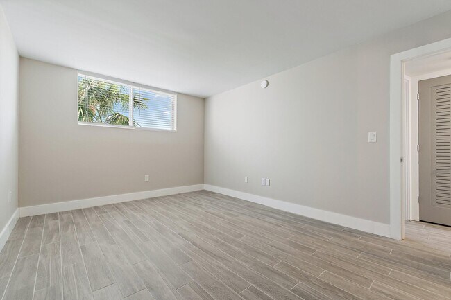 Building Photo - 108 Paradise Harbour Blvd