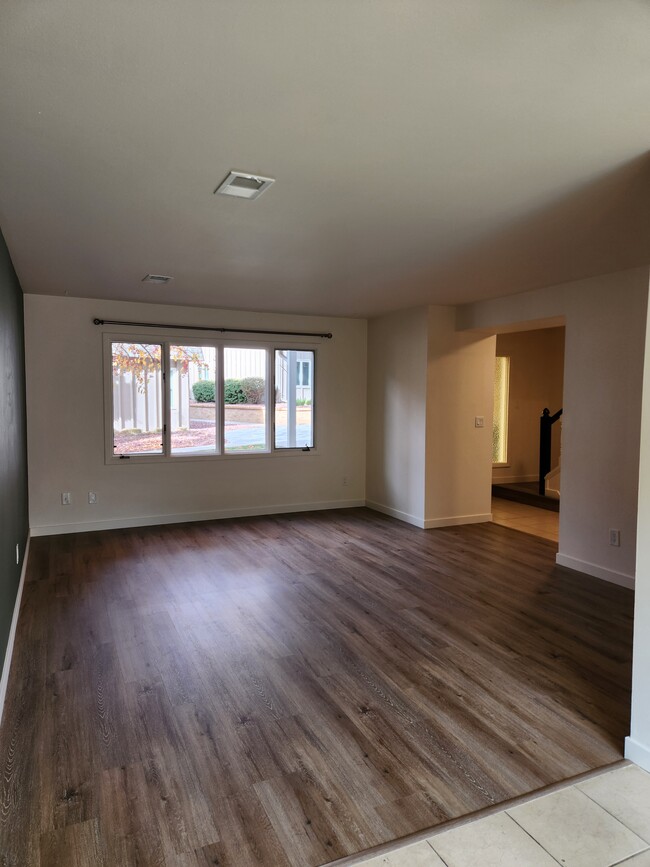 Living Room - 1818 Indian Meadows Ln