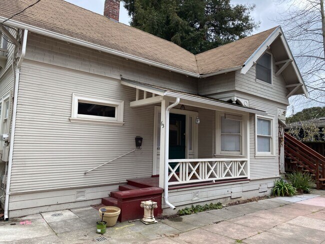 Building Photo - 63 Echo Ave