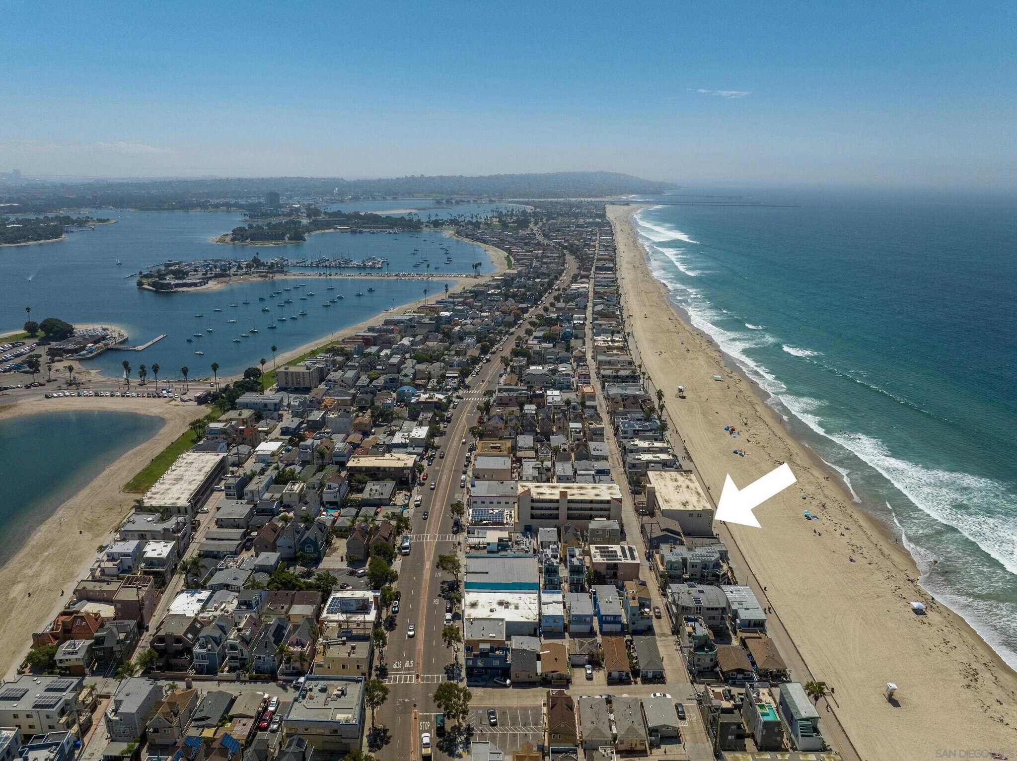 Building Photo - 3755 Ocean Front Walk