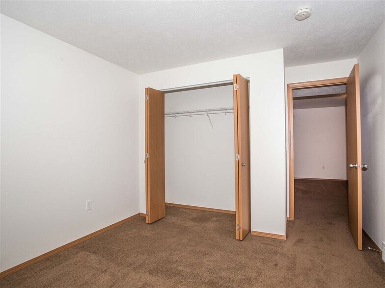 Building Photo - 4319 N Blake Rd