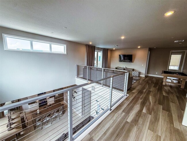 Building Photo - 7760 Sandy Ridge Dr