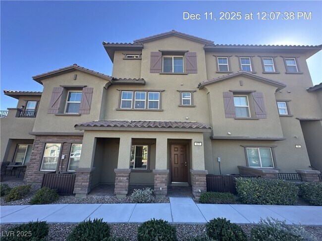 Building Photo - 177 Petaluma Valley Dr