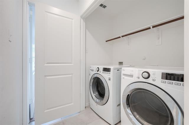 Building Photo - 1799 Courage Crk