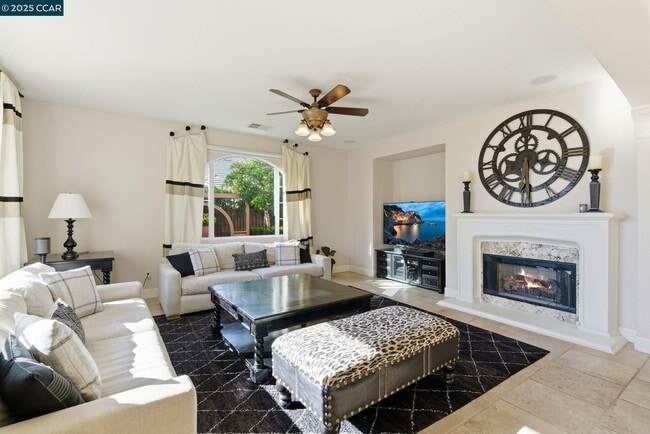 Building Photo - 1041 S Wedgewood Rd