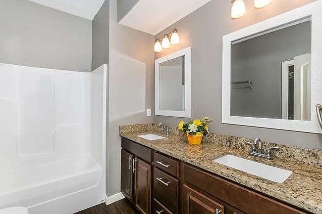 Building Photo - 1218 S Longford St