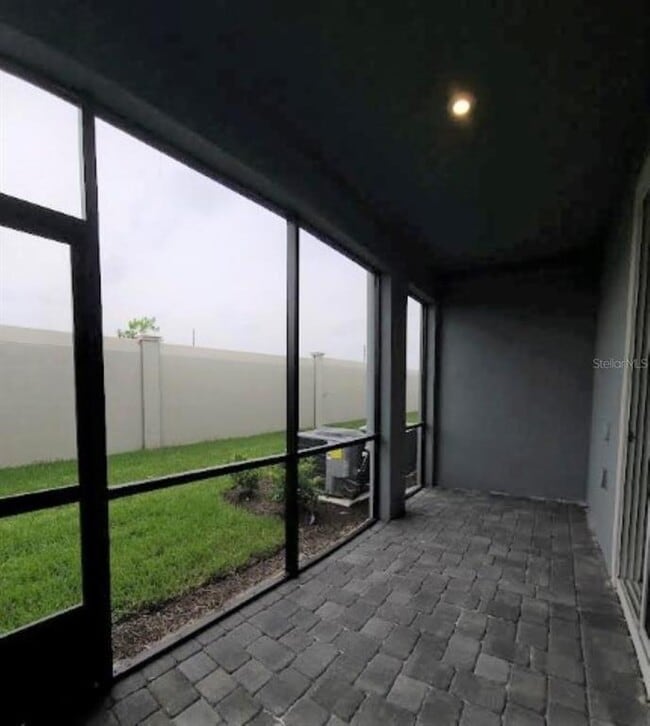 Building Photo - 2525 Arbor Wind Dr