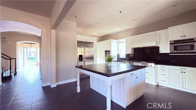 Building Photo - 8658 Edelweiss Dr