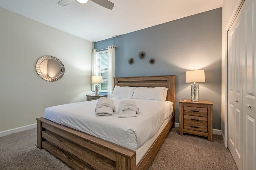 Building Photo - 4789 Kings Castle Cir