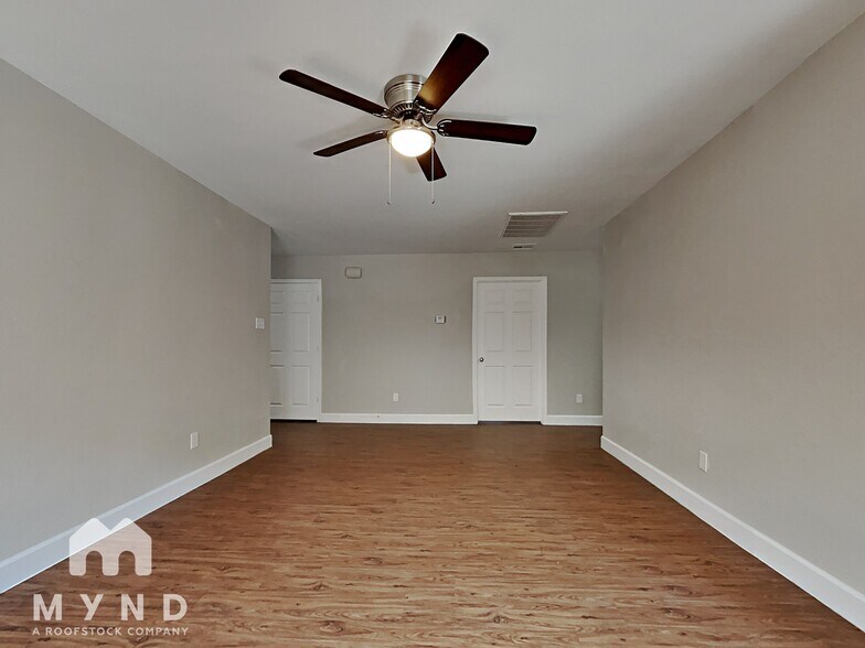 Building Photo - 8418 Laura Koppe Rd