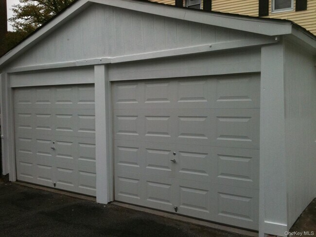 Building Photo - 3 Everett Ave