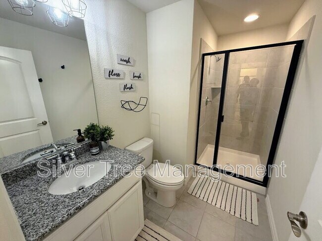 Building Photo - 1109 Pinnacle Ridge Rd