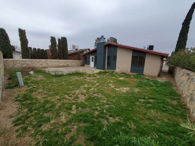 Building Photo - Eastside home for rent