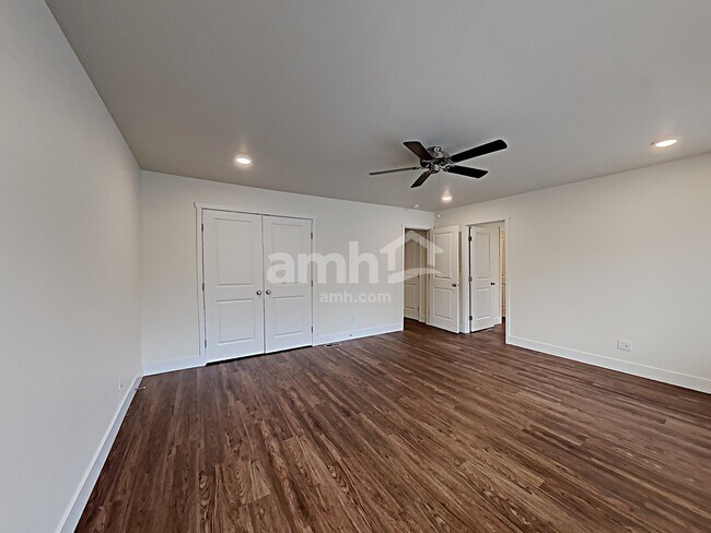 Building Photo - 12404 83rd Ave E