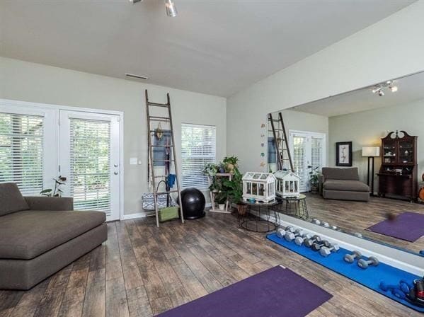 Building Photo - Lovely townhouse in fantastic Durham locat...