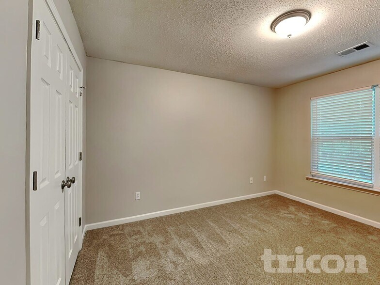 Building Photo - 269 Lossie Ln