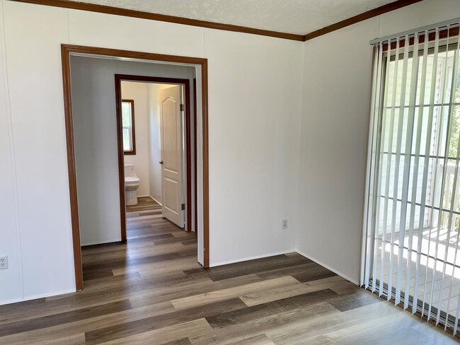 Building Photo - 11582 Charity Ln